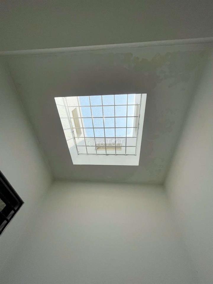 Phân Khúc Hiếm Xuân La - 50m2 x 4 Tầng dân xây, mt6m ô tô đỗ cửa.