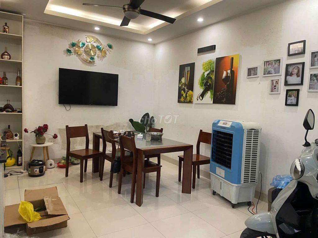 Phân Khúc Hiếm Xuân La - 50m2 x 4 Tầng dân xây, mt6m ô tô đỗ cửa.
