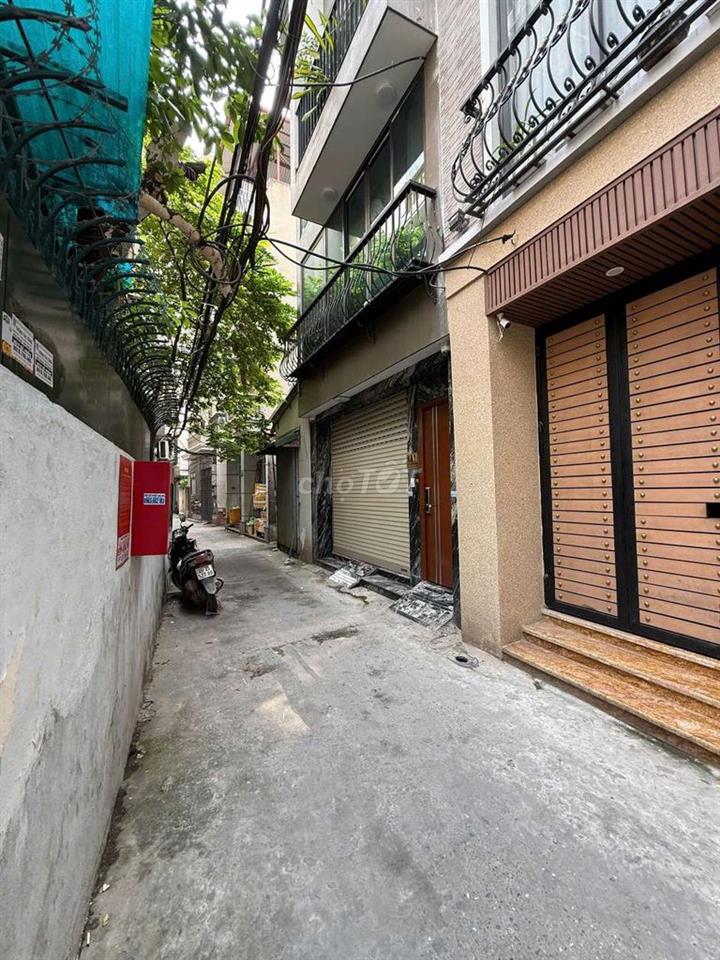 Cực Hiếm Xuân Đỉnh - 40m2 x7 tầng mt4m thang máy - lô góc, ô tô đỗ cửa