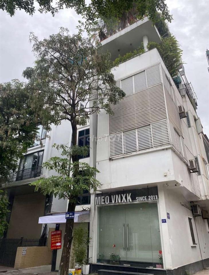 Phân lô Xuân Thủy - Cầu Giấy 40m2 5 tầng lô góc 3 mặt ngõ thông ô tô.