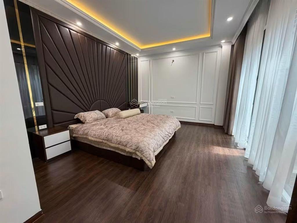 6,9 tỷ  nhà cầu cốc, vinsmart city, 40m2, 6 tầng, thang máy, ô tô đỗ cửa