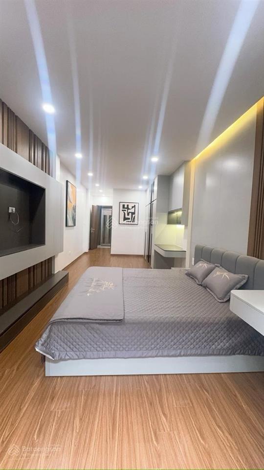 8,9 tỷ  nhà nguyễn khánh toàn  siêu phẩm 6 tầng thang máy  kinh doanh  tiện ích ngập tràn