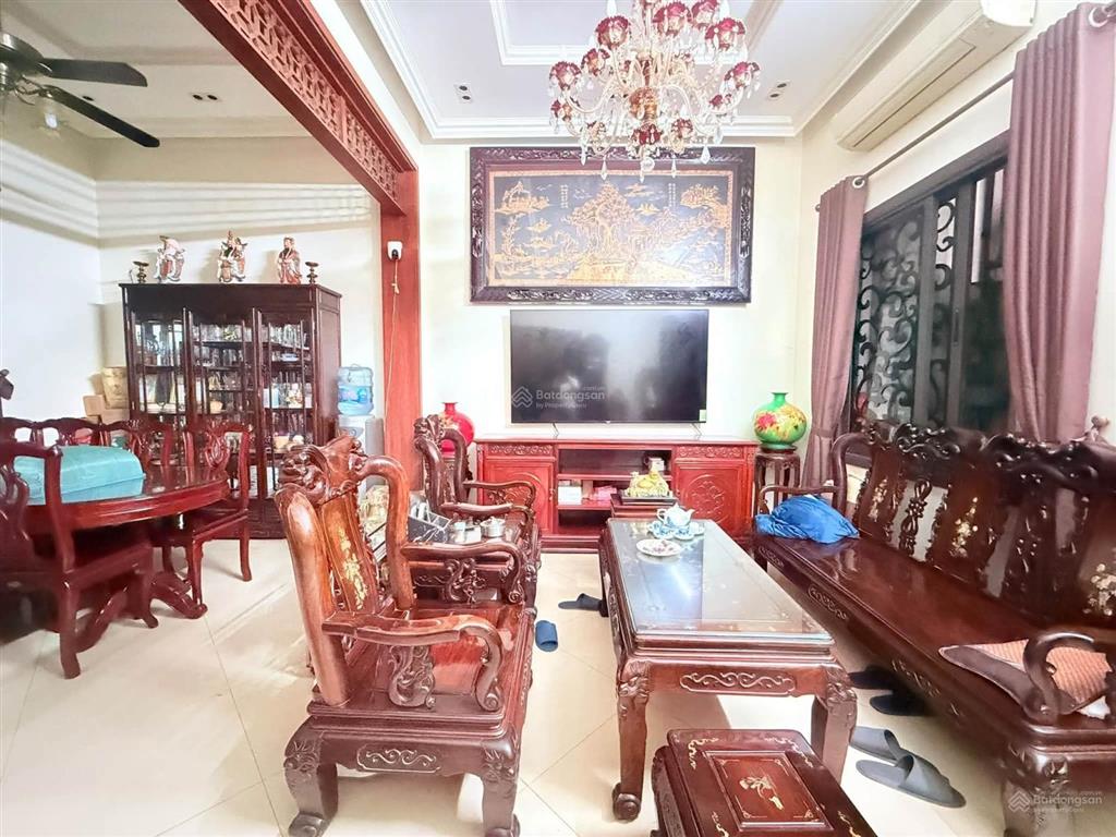 Bán nhà pl hoàng quốc việt, 41m2, 5 tầng, ô tô đỗ cửa, kinh doanh.