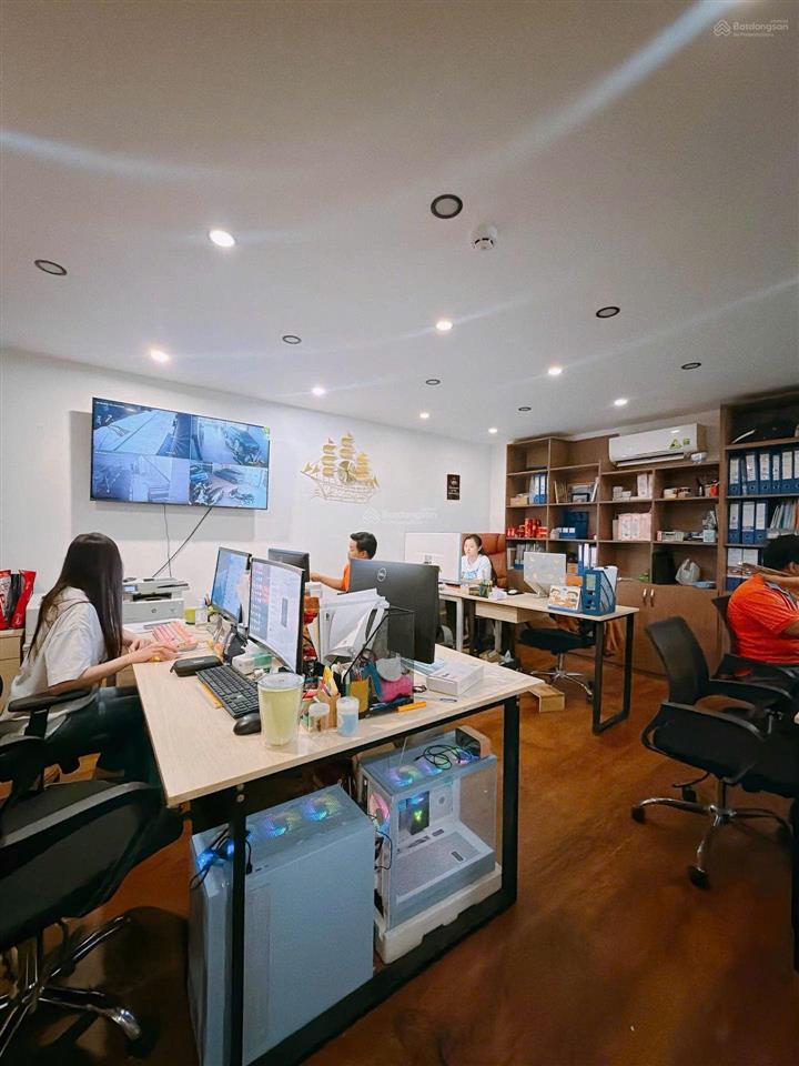 Bán nhà mặt phố, diện tích hơn 108m2 ở tân bình giá nhỉnh hơn 13 tỷ