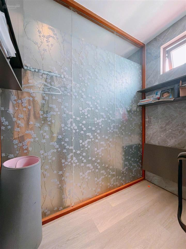 Bán nhà mặt phố, diện tích hơn 108m2 ở tân bình giá nhỉnh hơn 13 tỷ