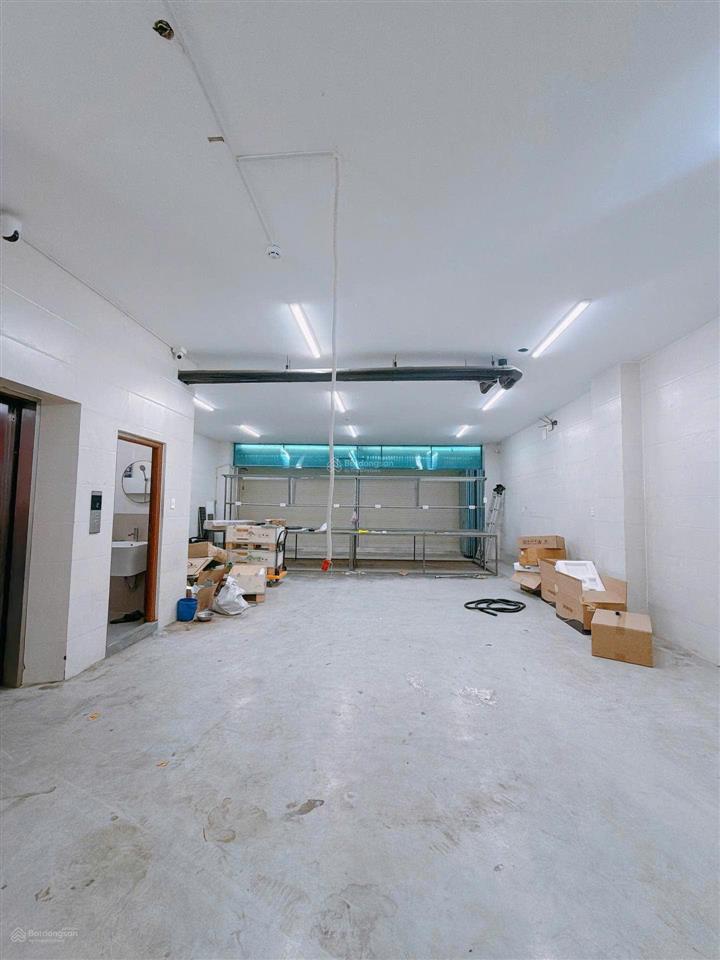 Bán nhà mặt phố, diện tích hơn 108m2 ở tân bình giá nhỉnh hơn 13 tỷ