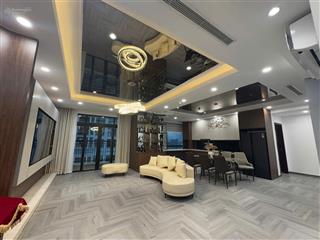Chính chủ cho thuê gấp căn góc tại royal city, 3pn sáng, 181m2, 30 triệu,  em 0842 789 ***