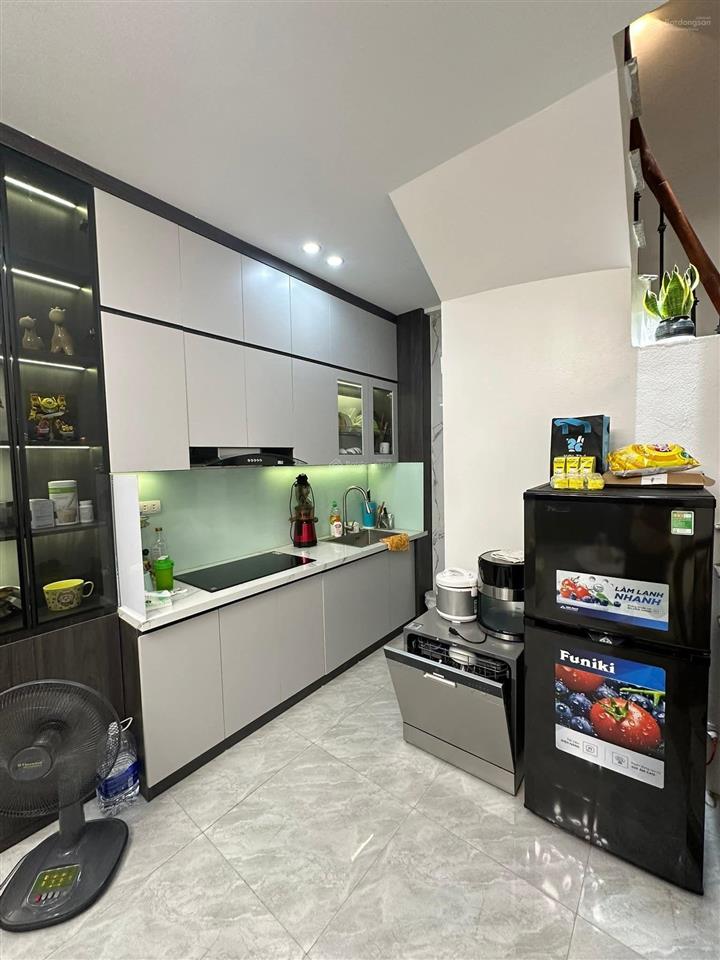 Kim ngưu nhà 4 tầng mới 3n3wc giá chỉ nhỉnh 6 tỷ