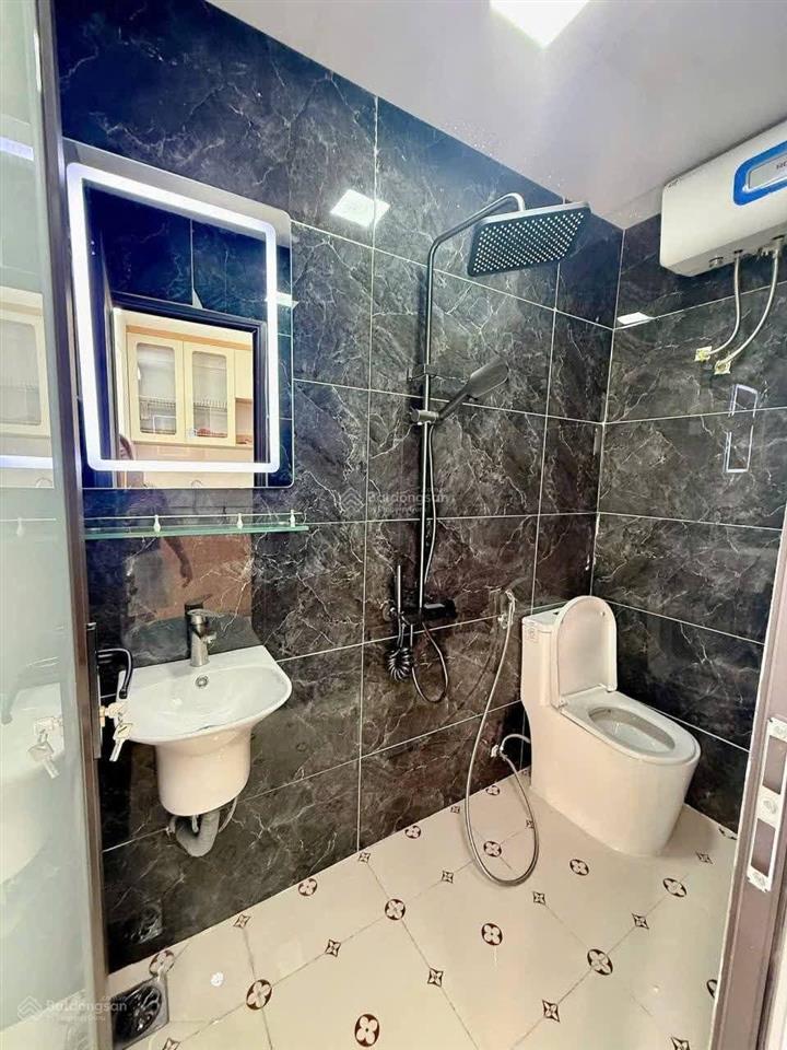 Hơn 2 tỷ nhà xinh lò đúc full nội thất đẹp