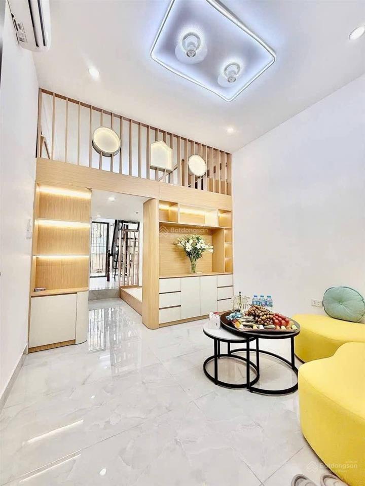 Hơn 2 tỷ nhà xinh lò đúc full nội thất đẹp
