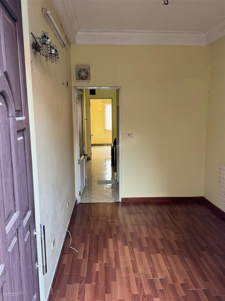 Hơn 8 tỷ ngõ quỳnh  hai bà trưng  nhà đẹp ngõ thông  tài chính thanh khoản  dt 34m², sổ đỏ đẹp