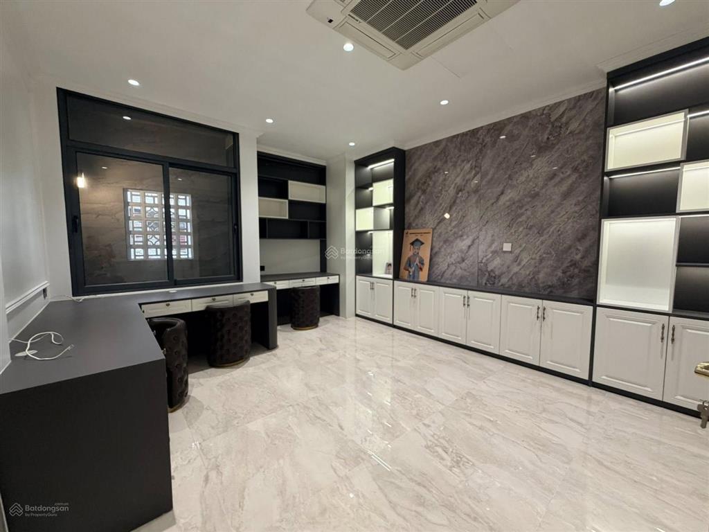 Bán nhà phân lô, nguyễn lân  trường chinh, 35m2 x 6 tầng thang máy, mới đẹp
