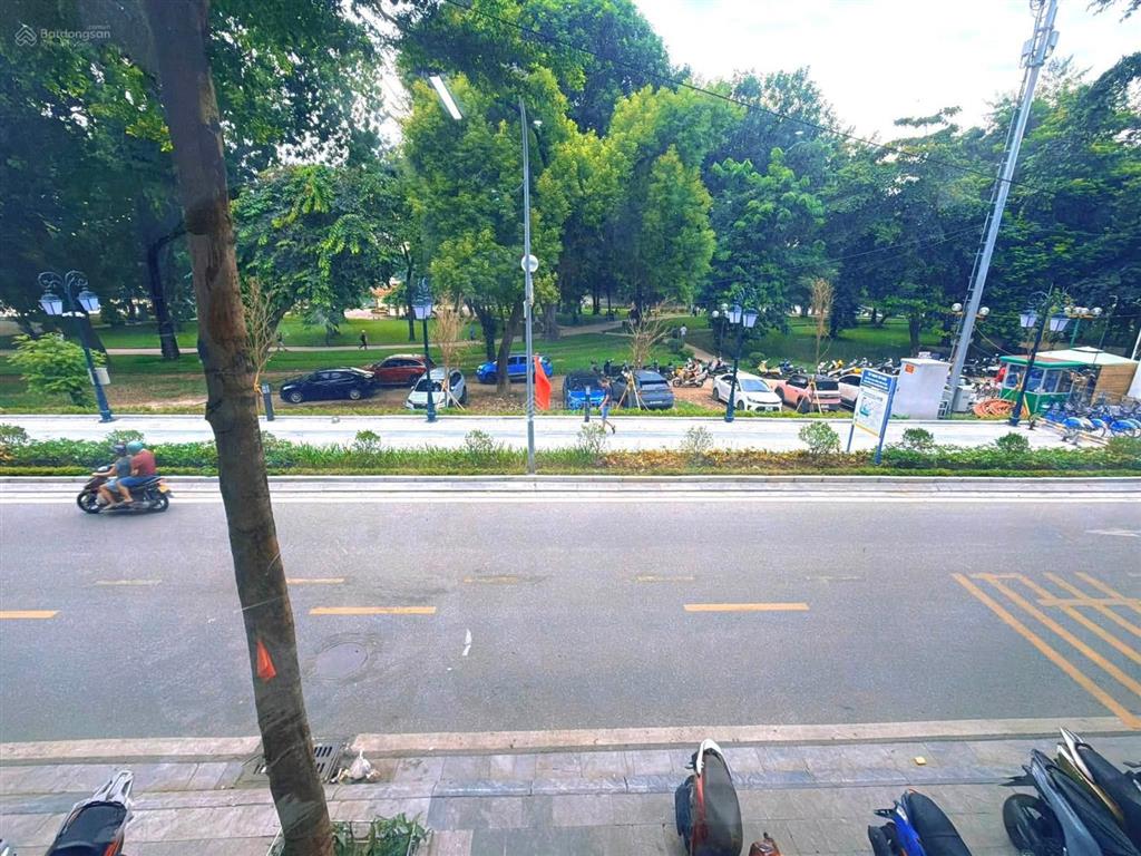Bán nhà mặt phố nguyễn đình chiểu view công viên thống nhất, 60m x 6 tầng thang máy, kd sầm uất