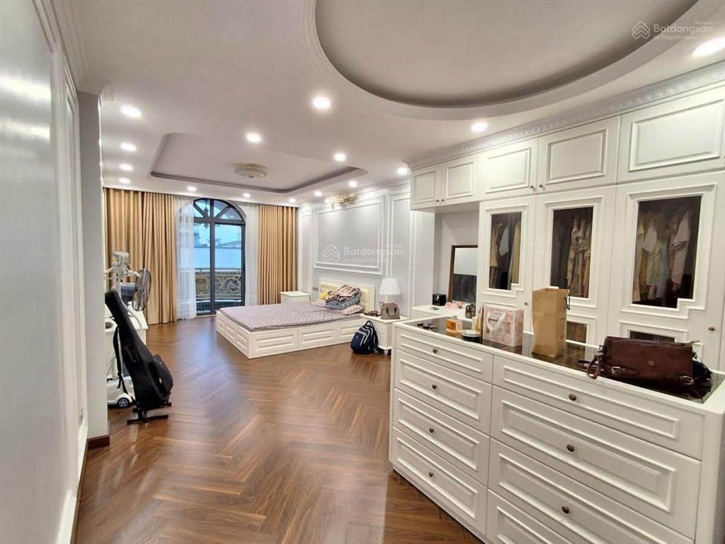 Bán nhà mặt phố nguyễn đình chiểu view công viên thống nhất, 60m x 6 tầng thang máy, kd sầm uất