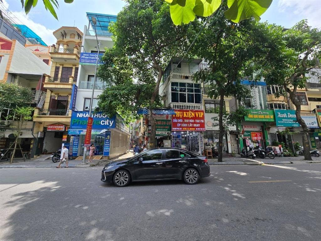 Bán tòa văn phòng building mặt phố chùa láng  nguyễn chí thanh, 150m x 10 tầng thang máy