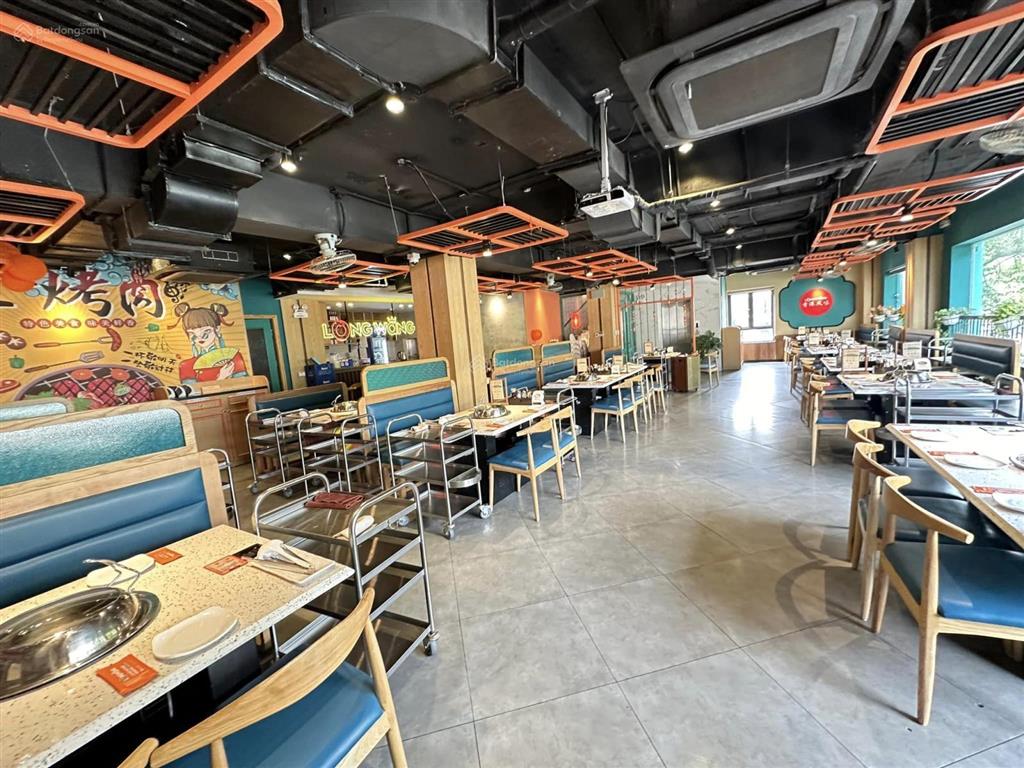 Bán tòa văn phòng building mặt phố chùa láng  nguyễn chí thanh, 150m x 10 tầng thang máy