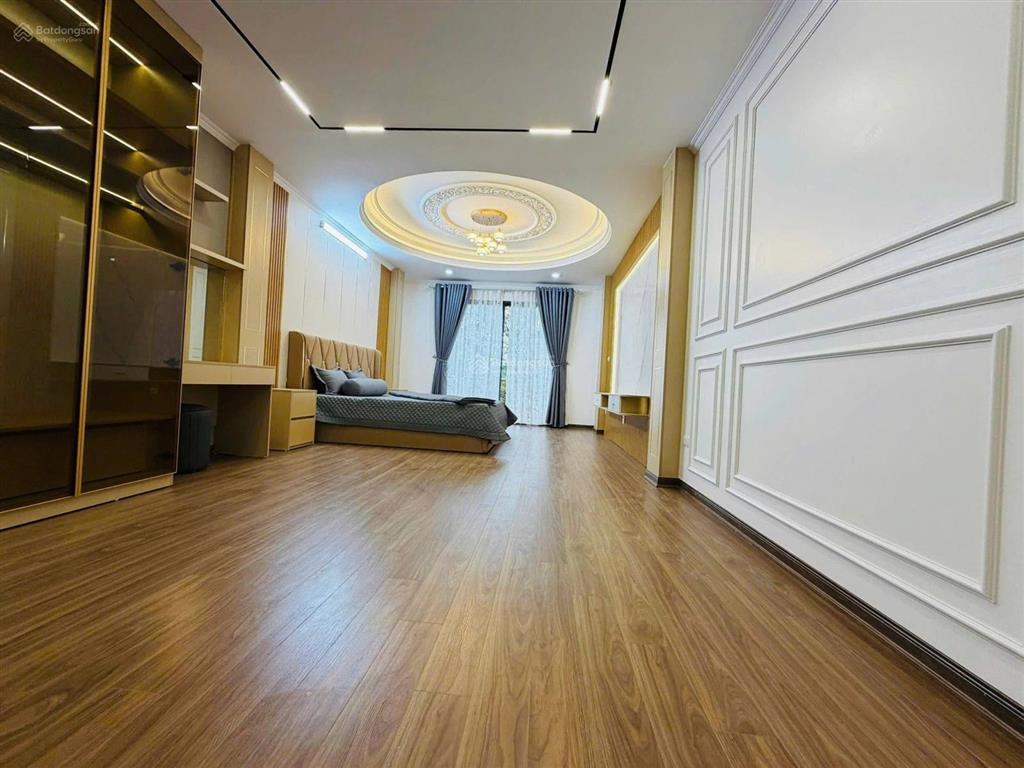 Bán nhà đẹp phố lê trọng tấn, 35m2 x 6 tầng thang máy, phân lô ô tô đỗ cửa