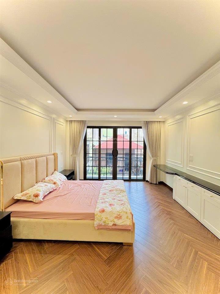 Bán nhà đẹp ở ngay, tôn thất tùng 35m2 x 6 tầng thang máy, kinh doanh nhỏ, giá 12 tỷ thương lượng