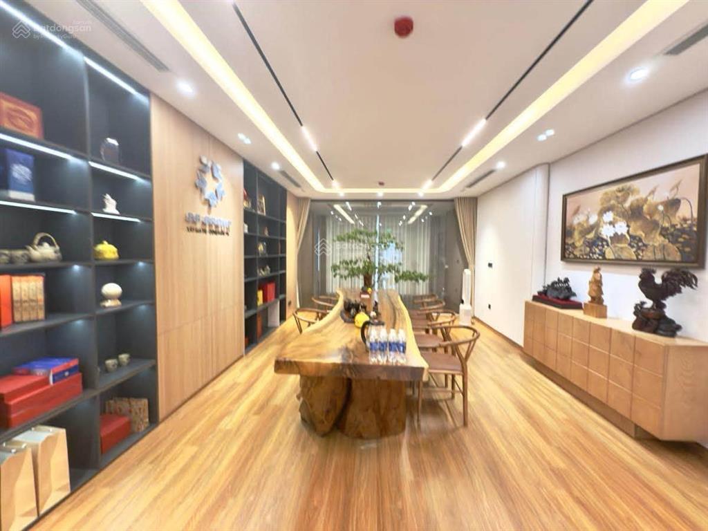Bán nhà phố nguyễn lân, phân lô quân đội, 35m x 6 tầng, ô tô đỗ cửa, giá 12,5 tỷ