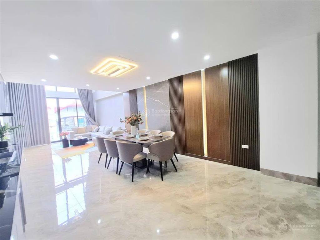 Bán nhà phân lô phố trịnh đình cửu, 40m x 6 tầng, ngõ ô tô, giá 12.8 tỷ