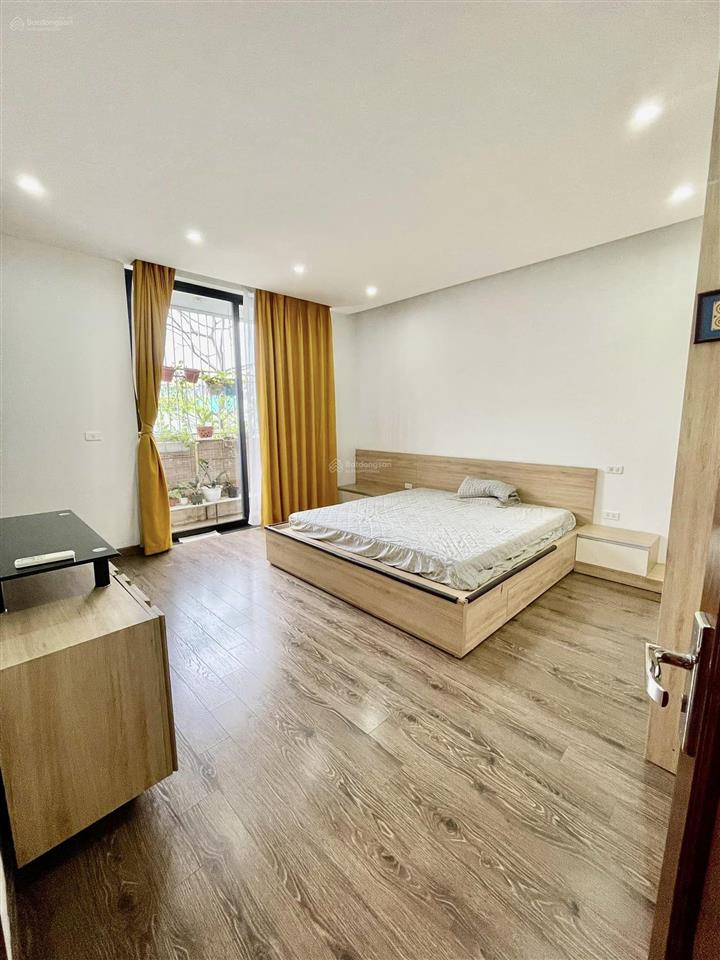 Bán nhà phân lô ô tô vào nhà nguyễn văn trỗi, 50m x 5 tầng lô góc, giá 13.5 tỷ