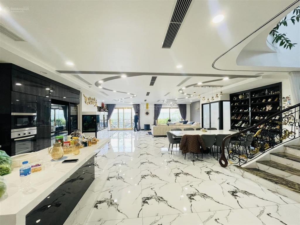 Bán tòa văn phòng lô góc 3 mặt thoáng nguyễn ngọc nại vương thừa vũ 200m2 x 10 tầng, mặt tiền 10m