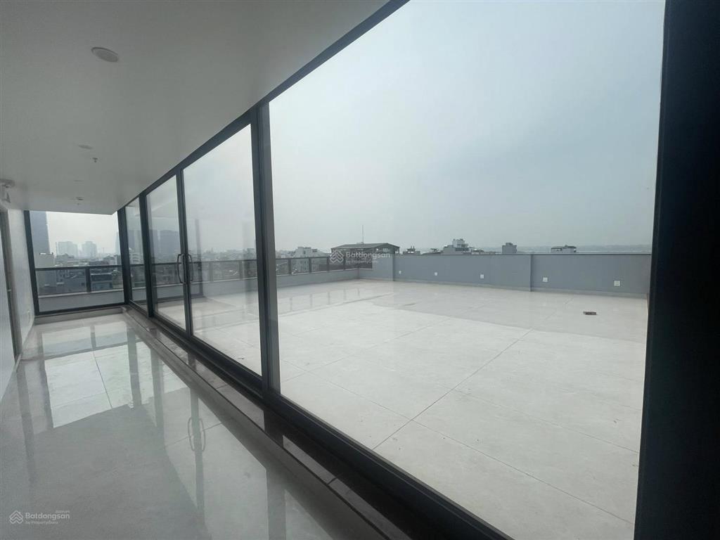 Bán tòa văn phòng khách sạn, âu cơ nghi tàm 150m x 10 tầng thang máy, mặt tiền 9m view hồ tây,