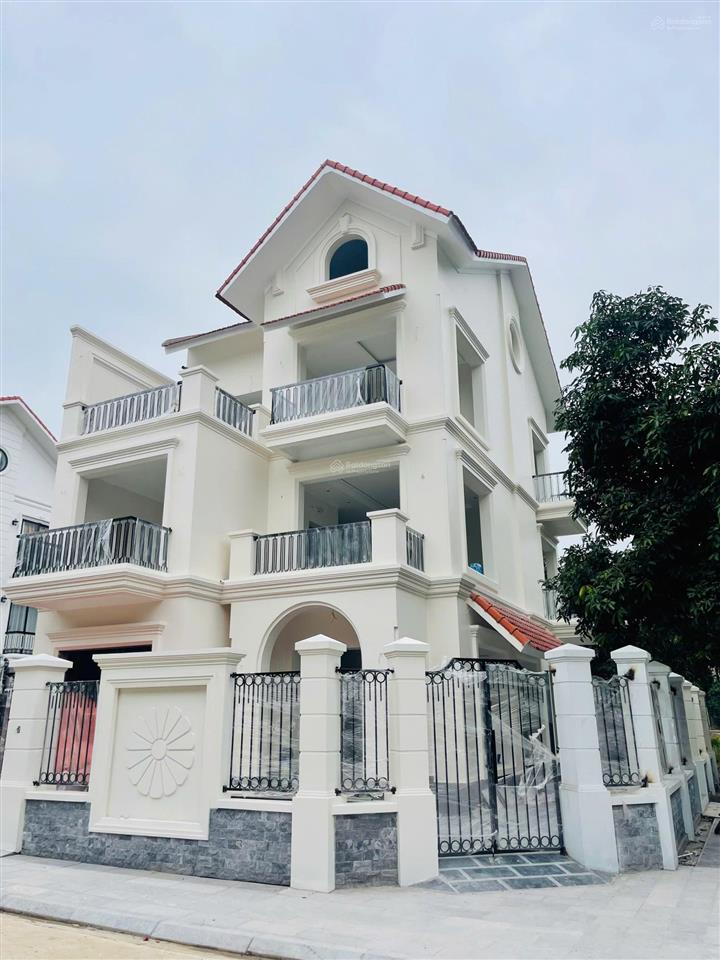 Nhỉnh 10 tỷ, bt song lập, xây 3 tầng, kđt quang minh mặt tiền 10m  vị trí đẹp  đường lớn