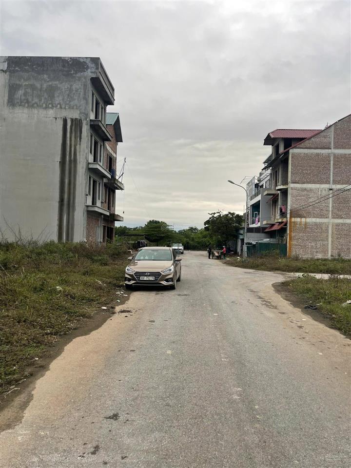 Chính chủ bán nhanh lô đất nền nv 199,2m2 tại kđt chi đông, giá cực sốc