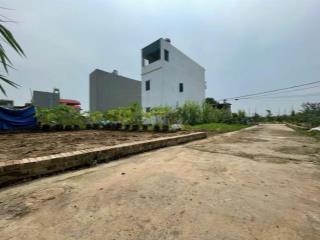 Nhỉnh 2 tỷ. chính chủ bán gấp 40m2 full thổ cư tại tổ 9 quang minh, mặt tiền rộng, ô tô đi