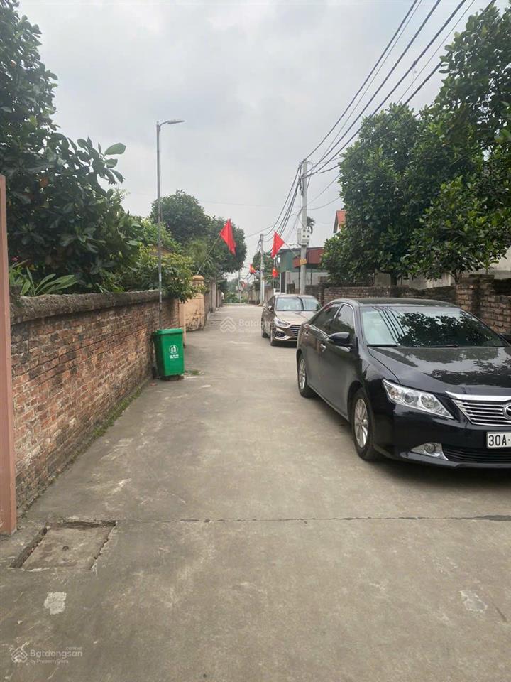 Hàng siêu hiếm. dt 200m2 full thổ cư, giáp bìa làng tại đông sơn, quang tiến. giá 32tr/m2