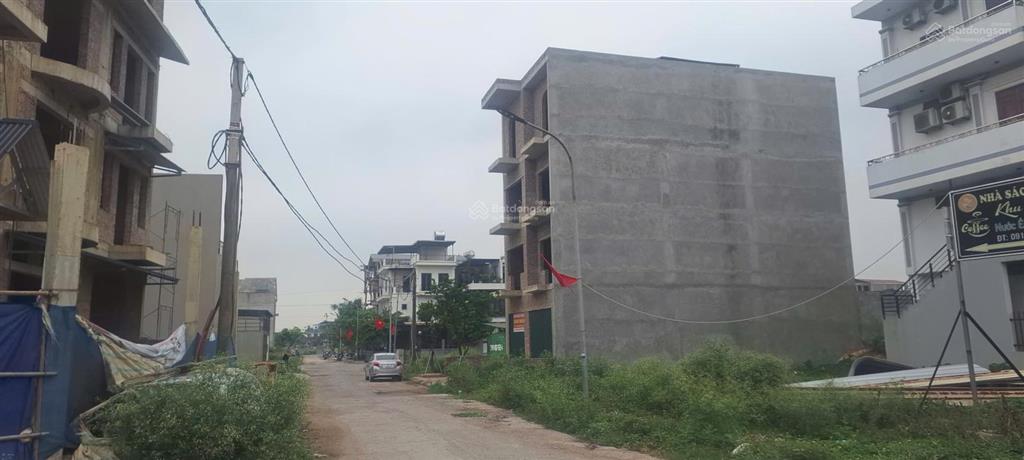 Chưa đến 10 tỷ sở hữu lô nền 190,7m2 ngay đường ql 35, đã có nhà 4t, trục kinh doanh cực sầm uất