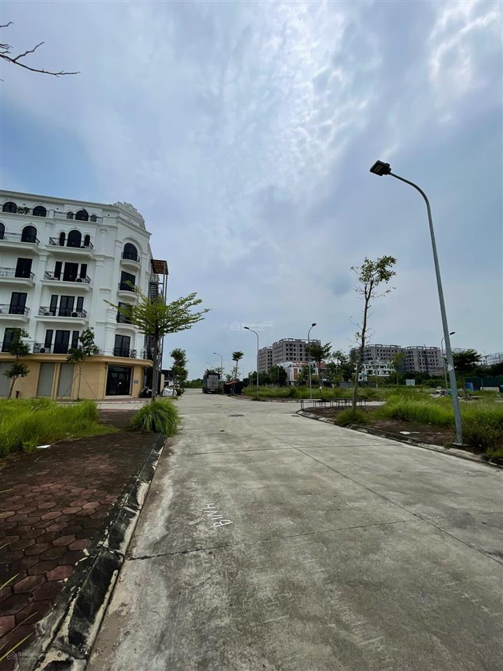 Chính chủ cần bán gấp 100m2 tại đấu giá bạch đa, đẹp không tì vết, giảm sâu cho ai thiện chí