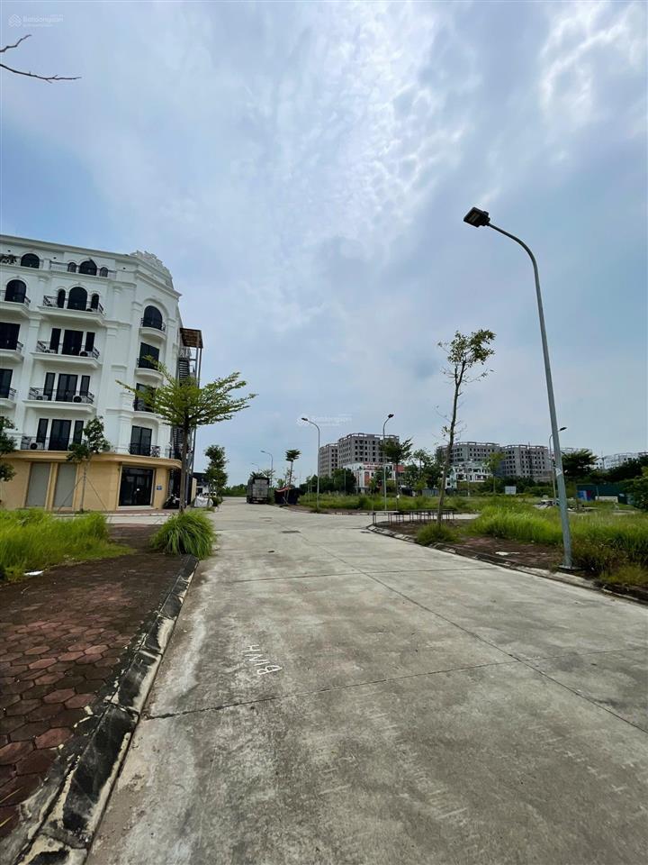Chính chủ cần bán gấp 100m2 tại đấu giá bạch đa, đẹp không tì vết, giảm sâu cho ai thiện chí