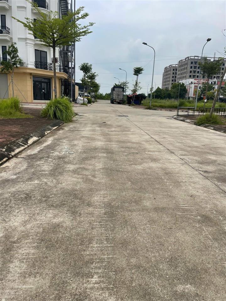 Chính chủ cần bán gấp 100m2 tại đấu giá bạch đa, đẹp không tì vết, giảm sâu cho ai thiện chí