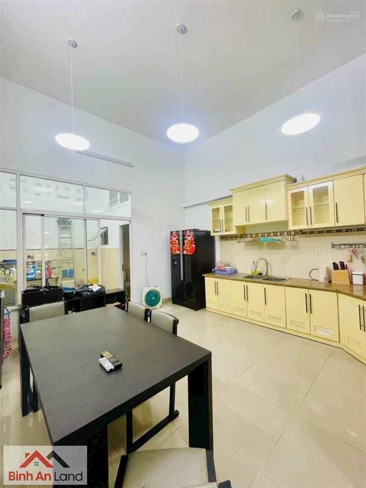 Bán nhanh trước tết, giảm sâu 1.5 tỷ, 4 tầng, 108m2, mặt tiền, lẩu dê yên hồng, p8, gò vấp.