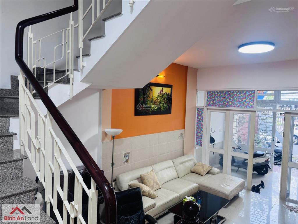 Bán nhanh trước tết, giảm sâu 1.5 tỷ, 4 tầng, 108m2, mặt tiền, lẩu dê yên hồng, p8, gò vấp.