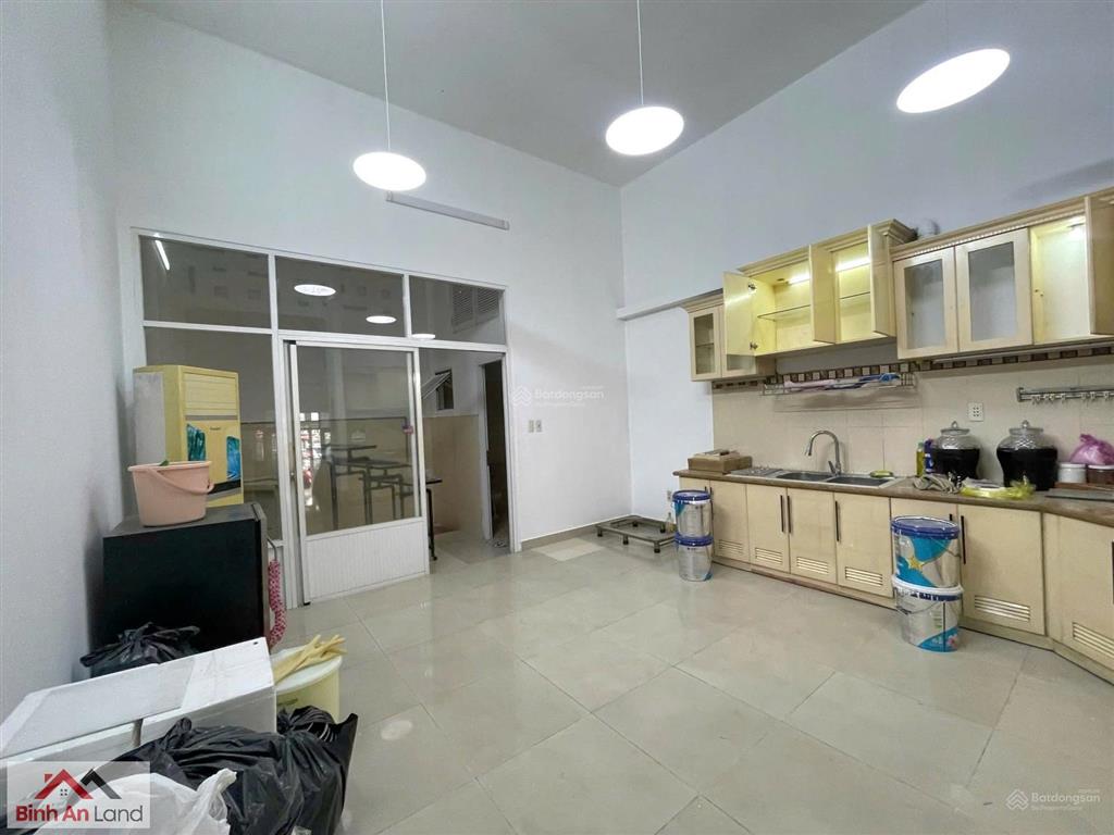 Bán nhanh trước tết, giảm sâu 1.5 tỷ, 4 tầng, 108m2, mặt tiền, lẩu dê yên hồng, p8, gò vấp.