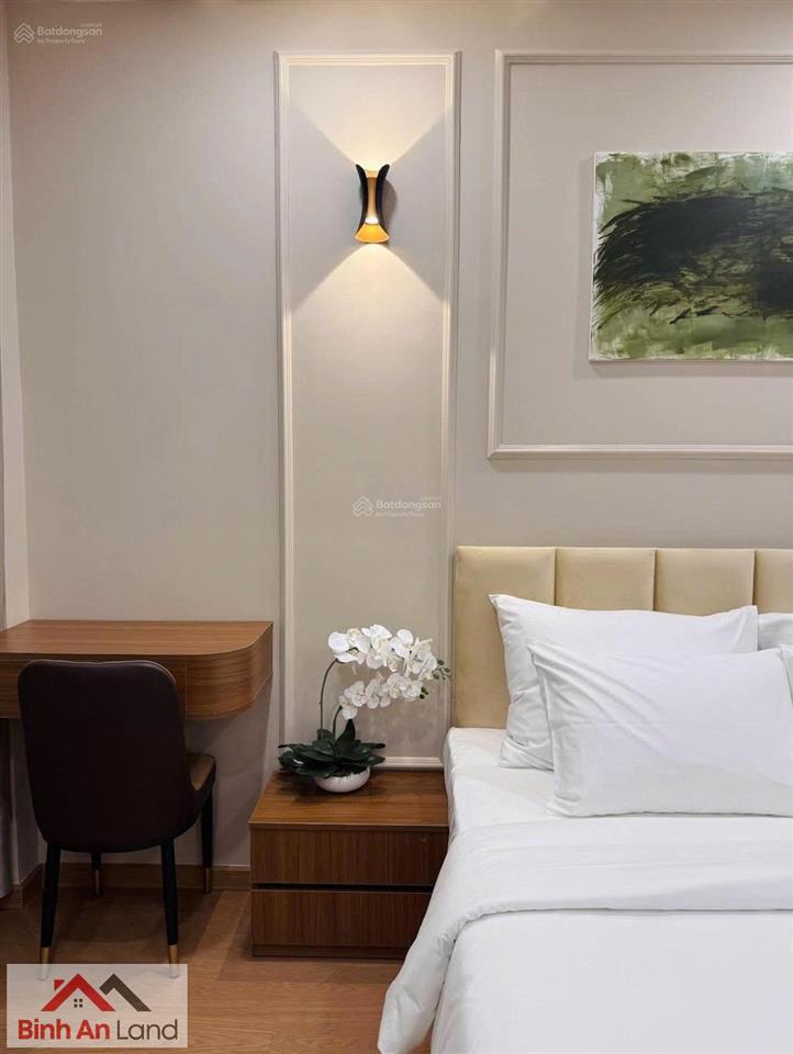 Khách sạn trung tâm chợ bến thành, sát metro, dòng tiền 200tr/tháng, 6 tầng, 10 phòngvip, giá 36 tỷ