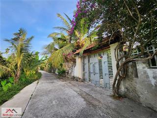 Đôi khi, thứ mình cần không phải là một nơi thật xa, mà một nơi đủ tĩnh để quay về với chính mình.