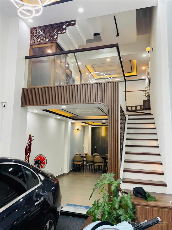 Nhà mới đẹp 5 tầng, nội thất xịn, xe hơi ngủ nhà, khu phân lô cao tầng ngay tt gò vấp, giá 9.x tỷ