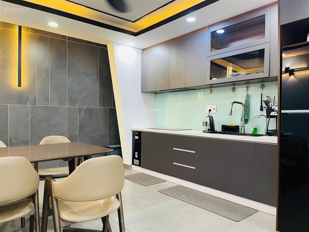 Nhà mới đẹp 5 tầng, nội thất xịn, xe hơi ngủ nhà, khu phân lô cao tầng ngay tt gò vấp, giá 9.x tỷ