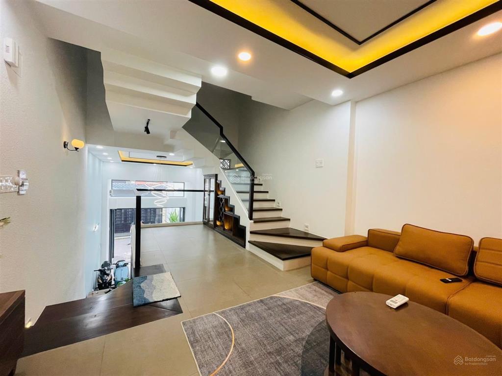 Nhà mới đẹp 5 tầng, nội thất xịn, xe hơi ngủ nhà, khu phân lô cao tầng ngay tt gò vấp, giá 9.x tỷ