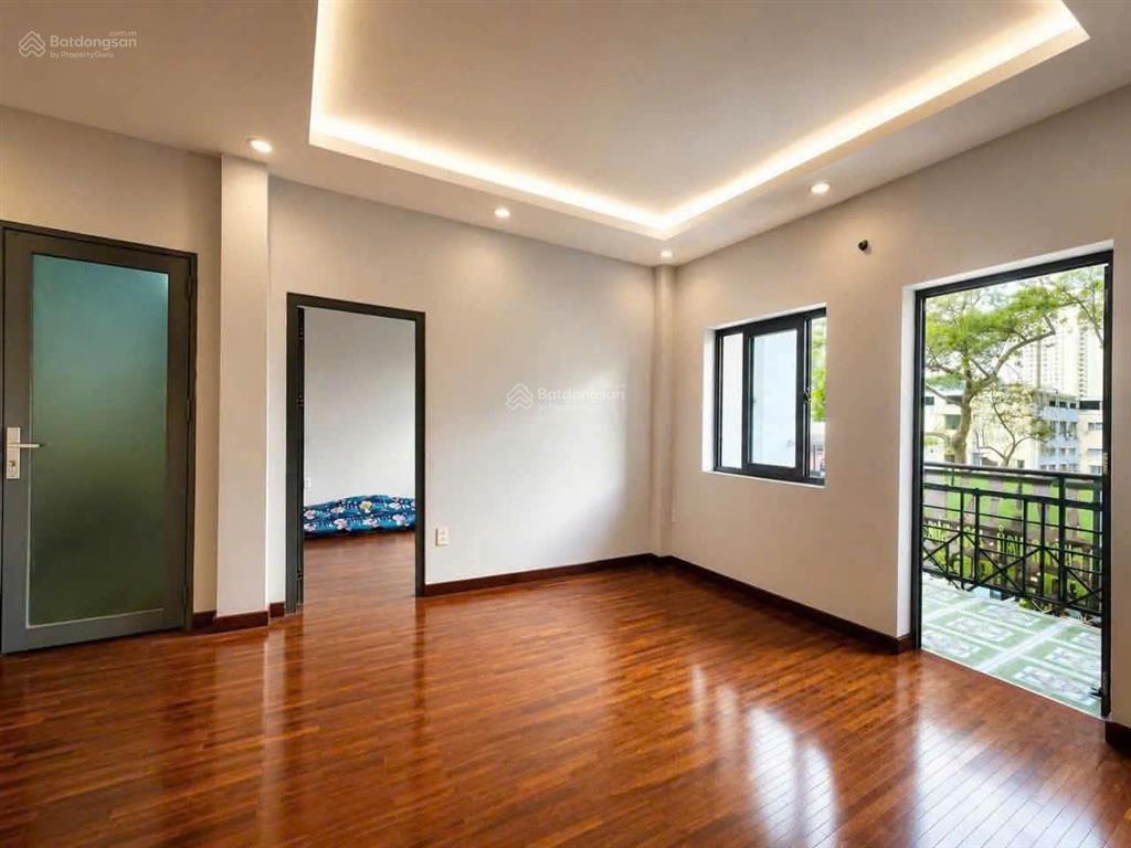 Căn hộ hiếm 78 m2, ngay trung tâm quận 5, vừa ở sướng vừa tiện di chuyển, view công viên, nhỉnh 3t