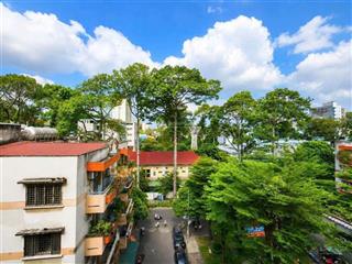 Căn hộ hiếm 78 m2, ngay trung tâm quận 5, vừa ở sướng vừa tiện di chuyển, view công viên, nhỉnh 3t.