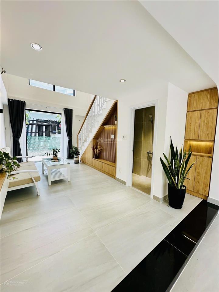 Xe hơi ngủ trong nhà  5 tầng, nhà mới full nội thất, hàng xóm city land, gò vấp, chỉ nhỉnh 7 tỷ