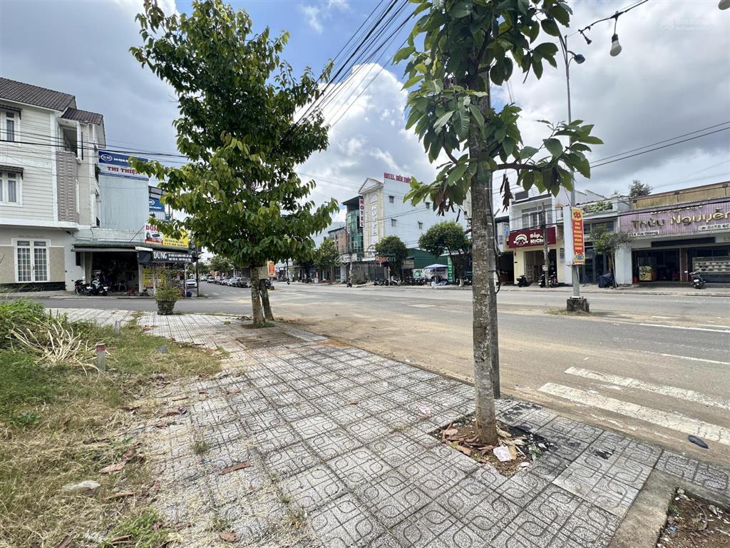 Bán đất a17 mặt tiền hà giang 100 triệu / m2, 84 m2 tại bảo lộc, lâm đồng