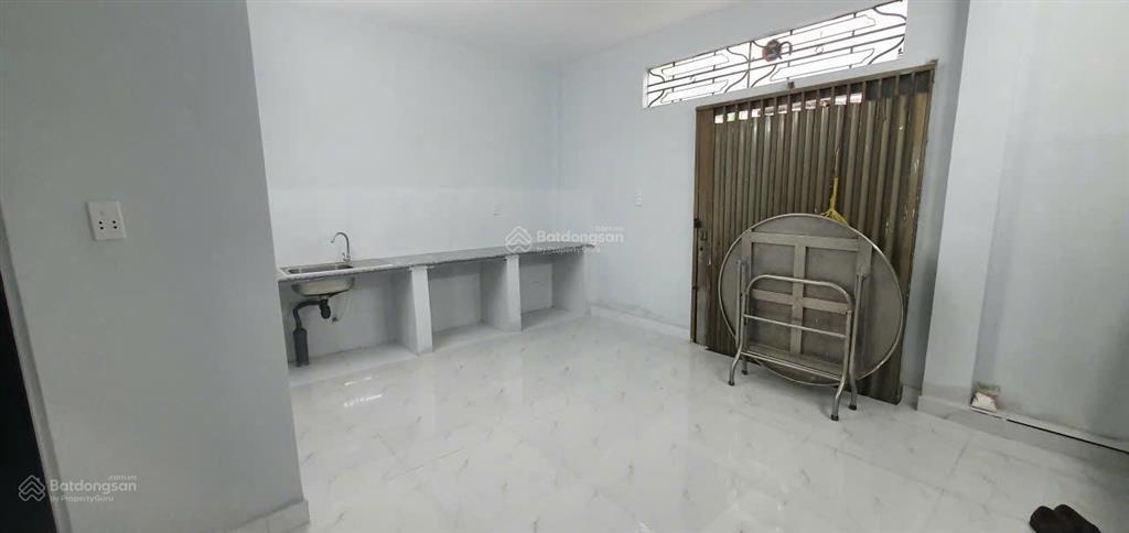 Nhà 3 mặt tiền đường lê thị bạch cát, quận 11, dt 60m2, nhà mới, sổ hồng 2026