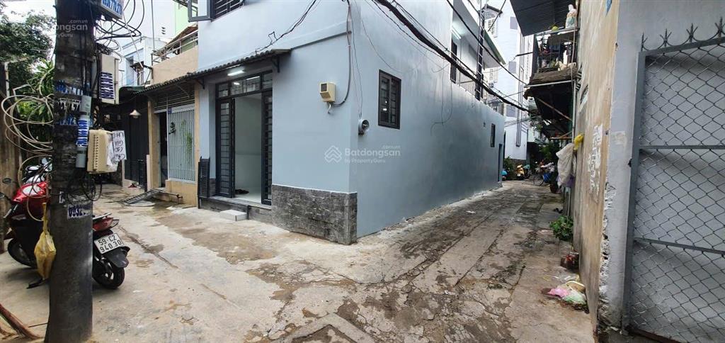 Nhà 3 mặt tiền đường lê thị bạch cát, quận 11, dt 60m2, nhà mới, sổ hồng 2026