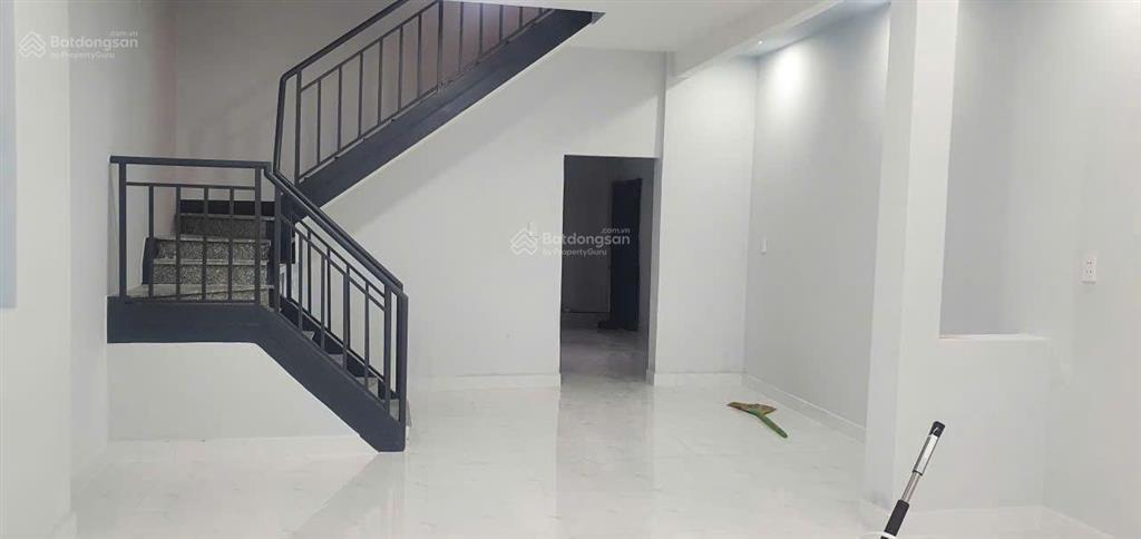 Nhà 3 mặt tiền đường lê thị bạch cát, quận 11, dt 60m2, nhà mới, sổ hồng 2026